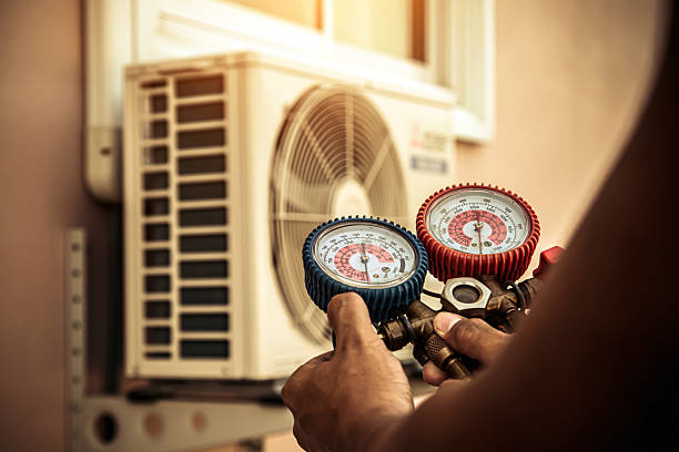 Professional Hvac technician working in Rancho Mirage, CA